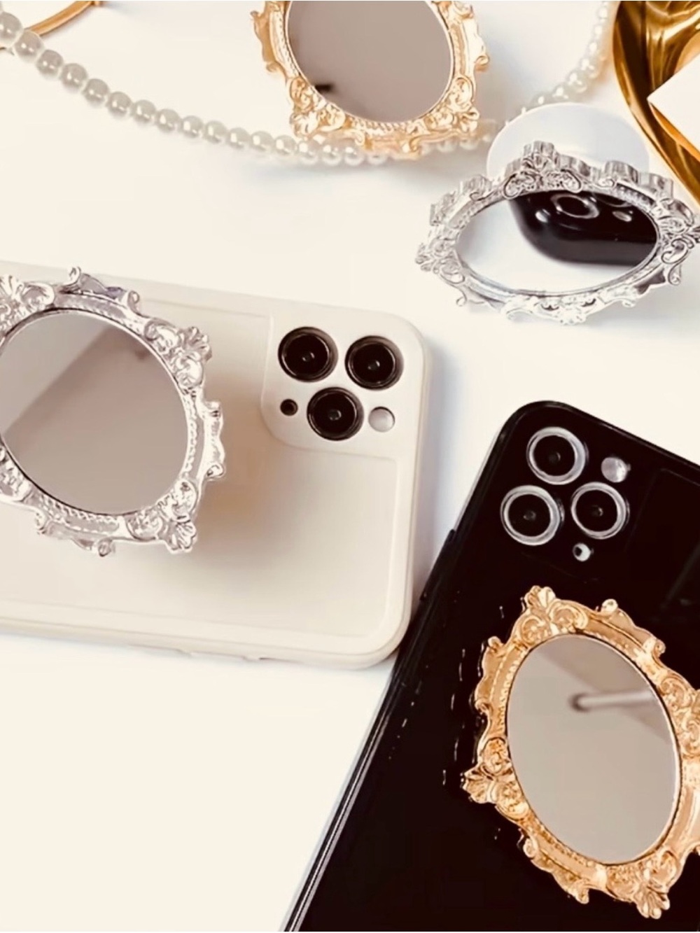 Decorative Oval Phone Ring Holder - In Gold